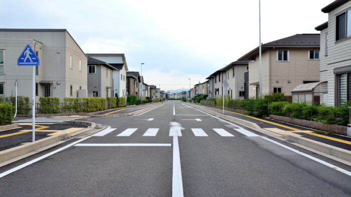 アスファルト舗装の重要性と未経験からのキャリア形成